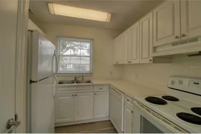 13708 Orange Sunset Drive, Tampa, FL 33618 - Photo 5