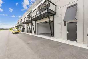 6500 Motor Enclave Wy, Tampa, FL 33610 - Photo 17