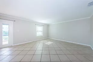 5196 Beach Dr SE, Saint Petersburg, FL 33705 - Photo 9