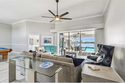 4918 E Longboat Boulevard, Tampa, FL 33615 - Photo 9