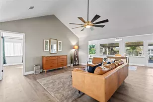 1526 Fort Duquesna Dr, Sun City Center, FL 33573 - Photo 7