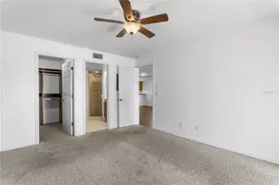 10399 Paradise Blvd, Treasure Island, FL 33706 - Photo 15