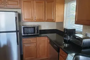 125 110th Ave, Treasure Island, FL 33706 - Photo 9