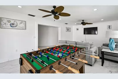 8708 Thornwood Lane, Tampa, FL 33615 - Photo 45