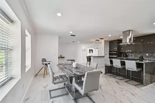 8708 Thornwood Ln, Tampa, FL 33615 - Photo 23