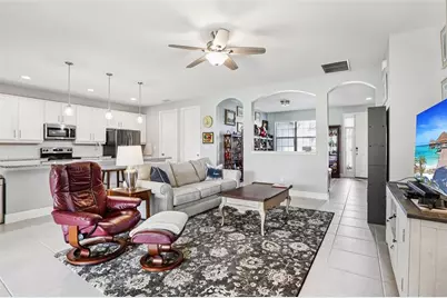 3915 Salida Delsol Drive, Sun City Center, FL 33573 - Photo 7