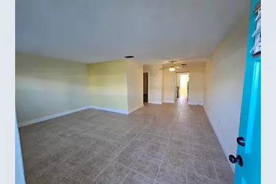 5940 30th Avenue S #106, Gulfport, FL 33707 - Photo 3