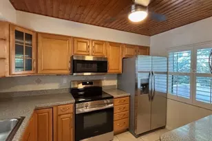 1802 Mariner Dr, Tarpon Springs, FL 34689 - Photo 9