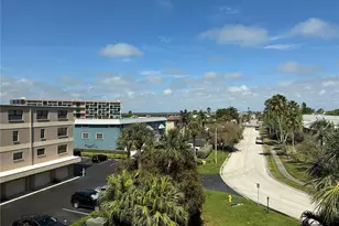 12500 Capri Cir N, Treasure Island, FL 33706 - Photo 27