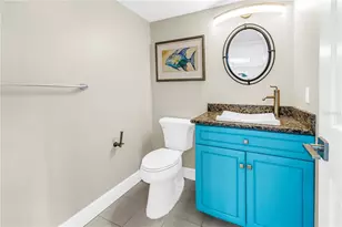 2775 Kipps Colony Dr S, Saint Petersburg, FL 33707 - Photo 31