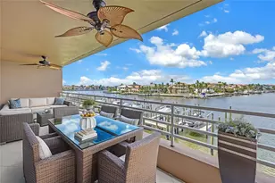 2775 Kipps Colony Dr S, Saint Petersburg, FL 33707 - Photo 37