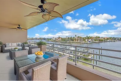 2775 Kipps Colony Drive S #204, Saint Petersburg, FL 33707 - Photo 9