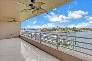 2775 Kipps Colony Dr S, Saint Petersburg, FL 33707 - Photo 31