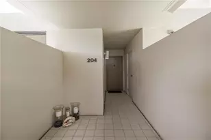 2775 Kipps Colony Dr S, Saint Petersburg, FL 33707 - Photo 7