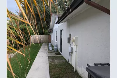 4208 Summerdale Drive, Tampa, FL 33624 - Photo 11