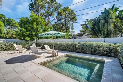 218 49th Avenue N, Saint Petersburg, FL 33703 - Photo 3
