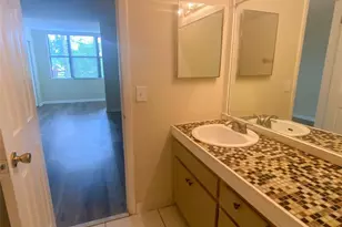 2002 Blue Hawk Ct, Clearwater, FL 33762 - Photo 21