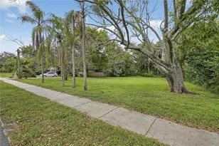 5208 E 122nd Ave, Temple Terrace, FL 33617 - Photo 3