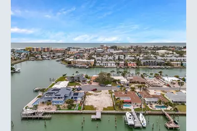 11655 4th Street E, Treasure Island, FL 33706 - Photo 9