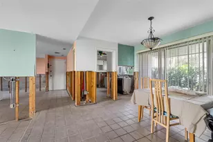 311 Island Way, Clearwater Beach, FL 33767 - Photo 11