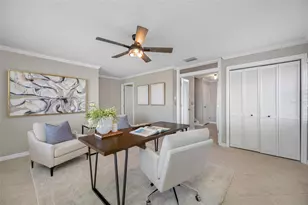 8575 Sunset Ct, Treasure Island, FL 33706 - Photo 7