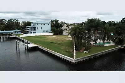 8719 Driftwood Drive, Tampa, FL 33615 - Photo 17