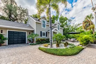 557 Florida Ave, Palm Harbor, FL 34683 - Photo 1