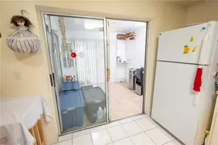 9120 Sandcroft Ct, Tampa, FL 33615 - Photo 41