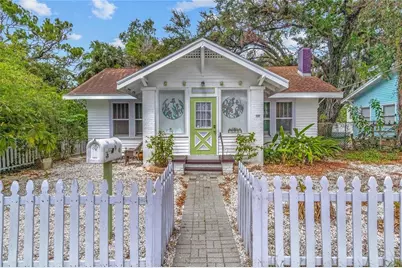 1006 11th Avenue W, Bradenton, FL 34205 - Photo 1