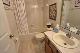 10717 Ashford Oaks Dr, Tampa, FL 33625 - Photo 17