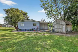 37016 Waterside Dr, Zephyrhills, FL 33541 - Photo 31