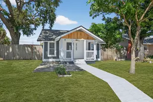 2725 14th Ave S, Saint Petersburg, FL 33712 - Photo 3