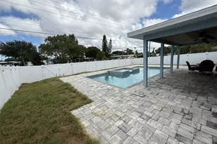 2589 Orangewood Ct, Palm Harbor, FL 34684 - Photo 17