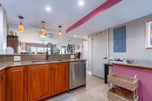 51 Island Way, Clearwater Beach, FL 33767 - Photo 9