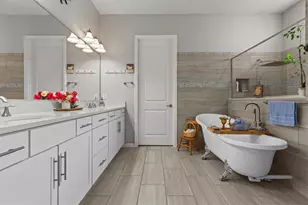 19270 Briarbrook Dr, Tampa, FL 33647 - Photo 23