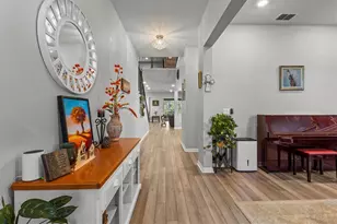 19270 Briarbrook Dr, Tampa, FL 33647 - Photo 7