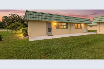 102 Cambridge Trail #217, Sun City Center, FL 33573 - Photo 1