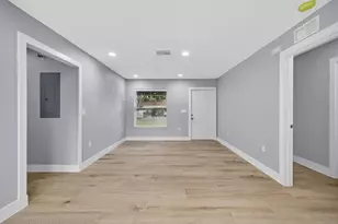 4009 W Wallace Ave, Tampa, FL 33611 - Photo 9