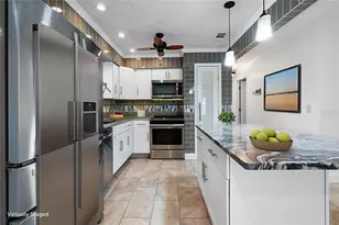 8008 N Gomez Ave, Tampa, FL 33614 - Photo 9