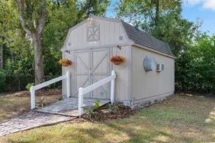 8008 N Gomez Ave, Tampa, FL 33614 - Photo 37