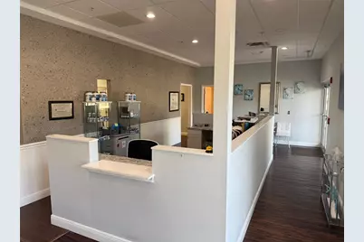 1033 W Bay Drive, Largo, FL 33770 - Photo 3