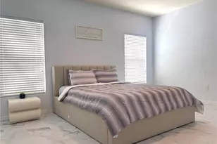 12107 Barnsley Reserve Pl, Gibsonton, FL 33534 - Photo 11