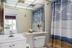 1802 Bedford Ln, Sun City Center, FL 33573 - Photo 17