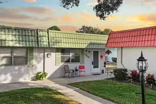1802 Bedford Ln, Sun City Center, FL 33573 - Photo 5