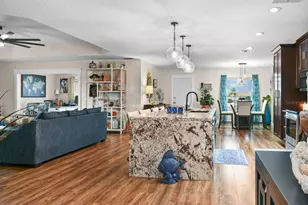 1809 Wolf Laurel Dr, Sun City Center, FL 33573 - Photo 3