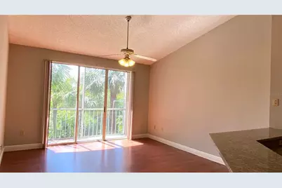 1043 Normandy Trace Road, Tampa, FL 33602 - Photo 5