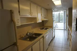 470 3rd St S, Saint Petersburg, FL 33701 - Photo 9
