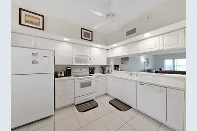 1200 Country Club Drive #6204, Largo, FL 33771 - Photo 7