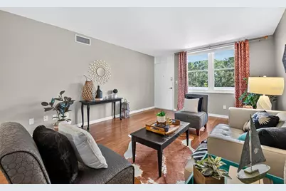 4880 Locust Street NE #330, Saint Petersburg, FL 33703 - Photo 7