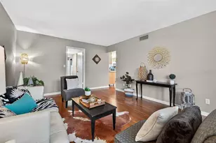 4880 Locust St NE, Saint Petersburg, FL 33703 - Photo 5